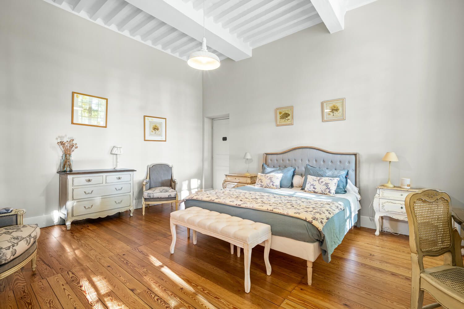 Chateau de Vergières interiors-65